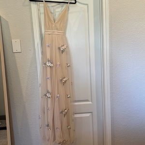 Beautiful Lulus Maxi Floral dress